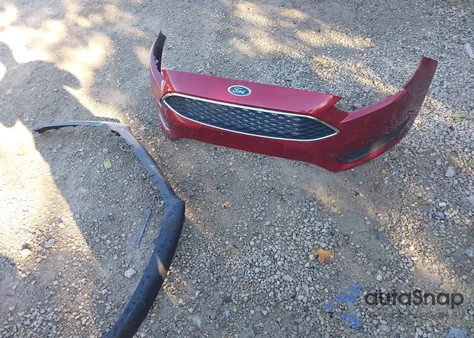 2016 Ford Focus Se z USA, uszkodzony, nr VIN 1FADP3F20GL394542